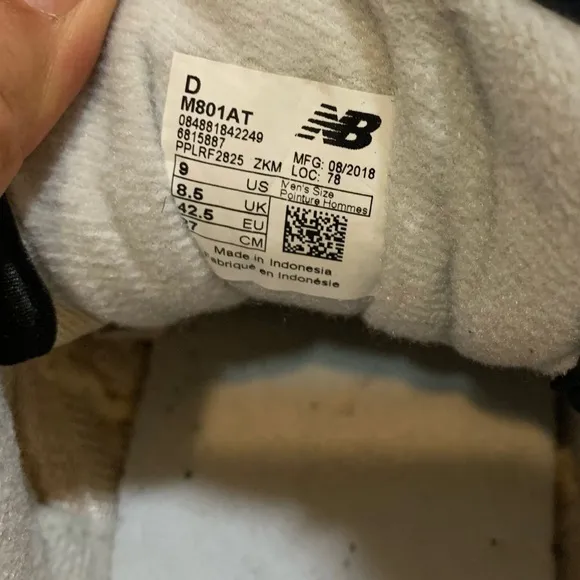 9 / New Balance 801 Sneakers