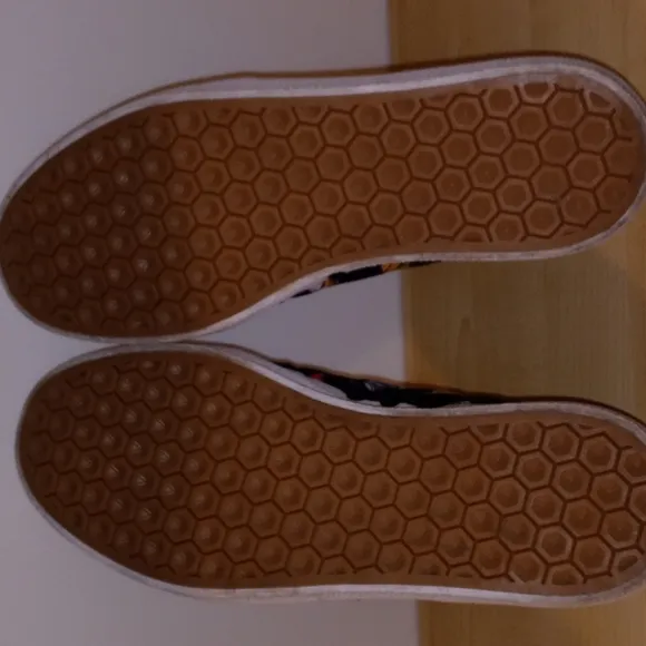 Adidas Bevis &amp; Butthead Slip-on Sneakers 7.5