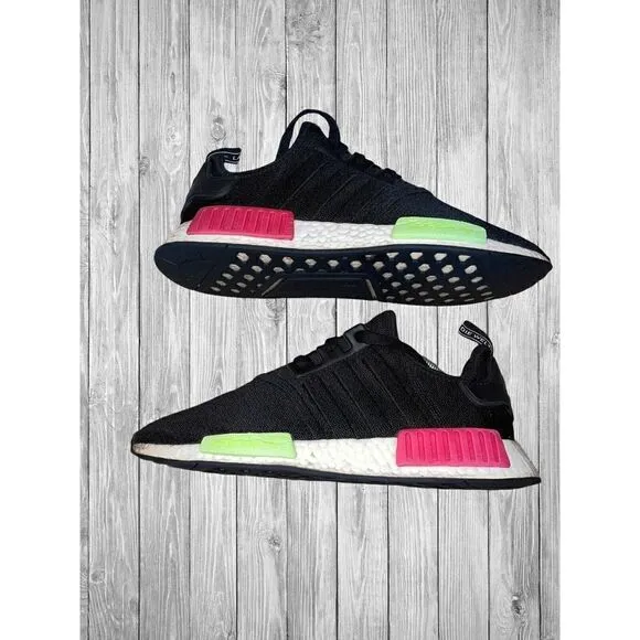 Adidas Originals NMD_R1 Sneakers Core Black Energy Pink EE5100 Men’s Size 10.5