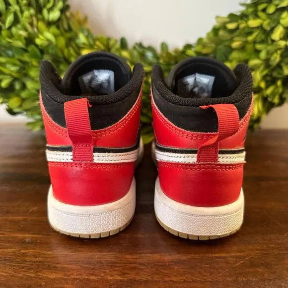 Air Jordan 1 Mid SE PS Christmas Sneakers 12C