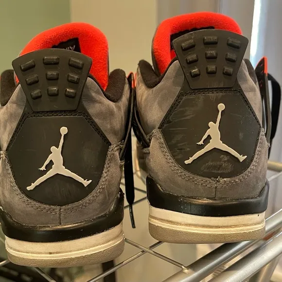 Air Jordan size youth 5.5 in excellent condition