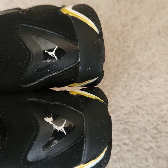 Air Jordan True Flight toddler sneakers