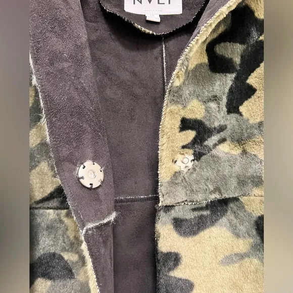 Anthropologie NVLT Vincenza Camo Faux Fur Jacket