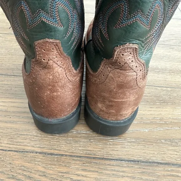 Ariat Boots Overall Good Condition Soles Are In Great Condition Size 10