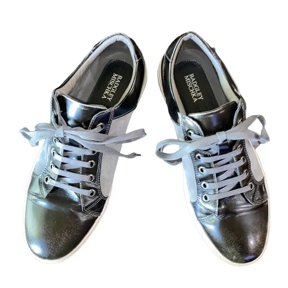 Badgley Mischka Gray Black Leather Suede Sneakers sz 8
