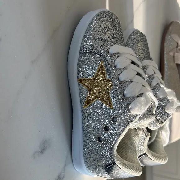 brand new HOO silver sparkly sneakers with gold sparkly star size 10-runs small