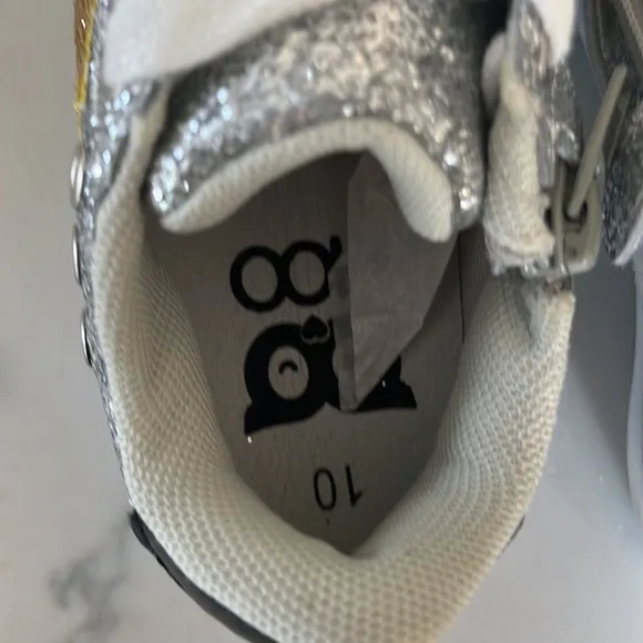 brand new HOO silver sparkly sneakers with gold sparkly star size 10-runs small