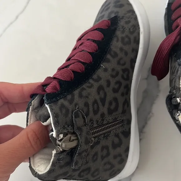 Brand new leopard print Hoo high top sneakers with burgundy laces size 10