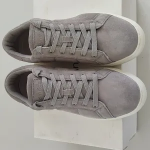 Calvin Klein men's sneakers-NEW