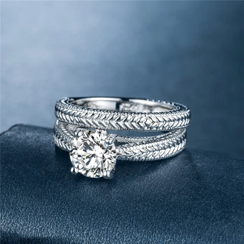 Coupled Fashion zircon ring