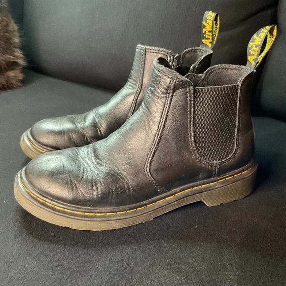 Dr Martens Chelsea Boots