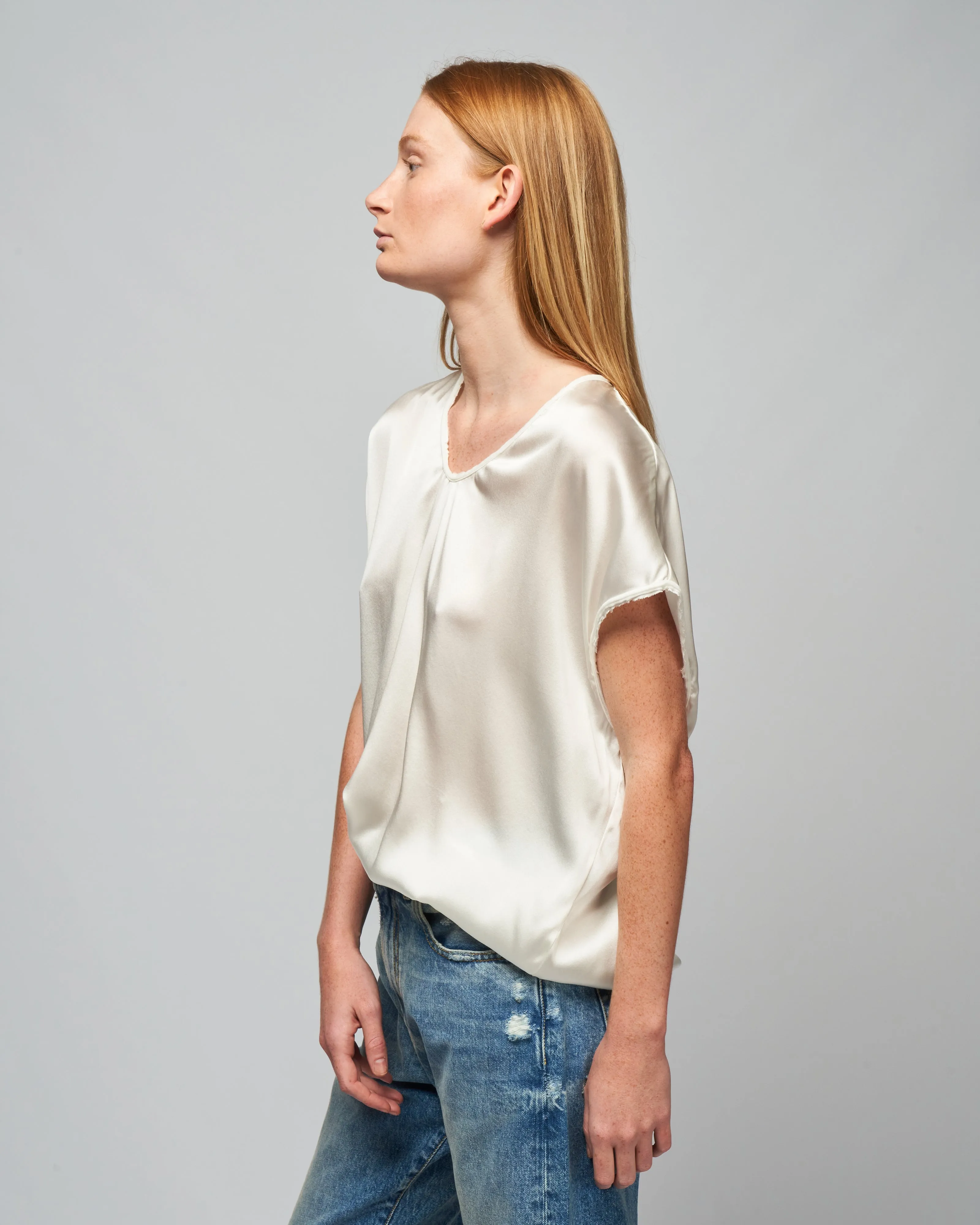 ellie sloppy-v tee - cloud