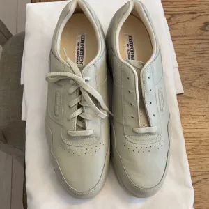 FLORSHEIM DARK CREAM COLORED LEATHER SNEAK…