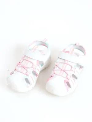 Girls Closed Toe Adventure Multi Binding Shoe - White