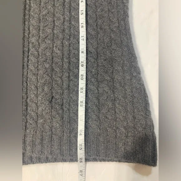 Grey Marina Luna 100% Cashmere Sweater with Fox Fur Collar