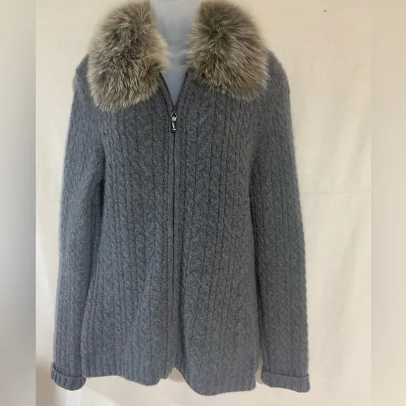 Grey Marina Luna 100% Cashmere Sweater with Fox Fur Collar