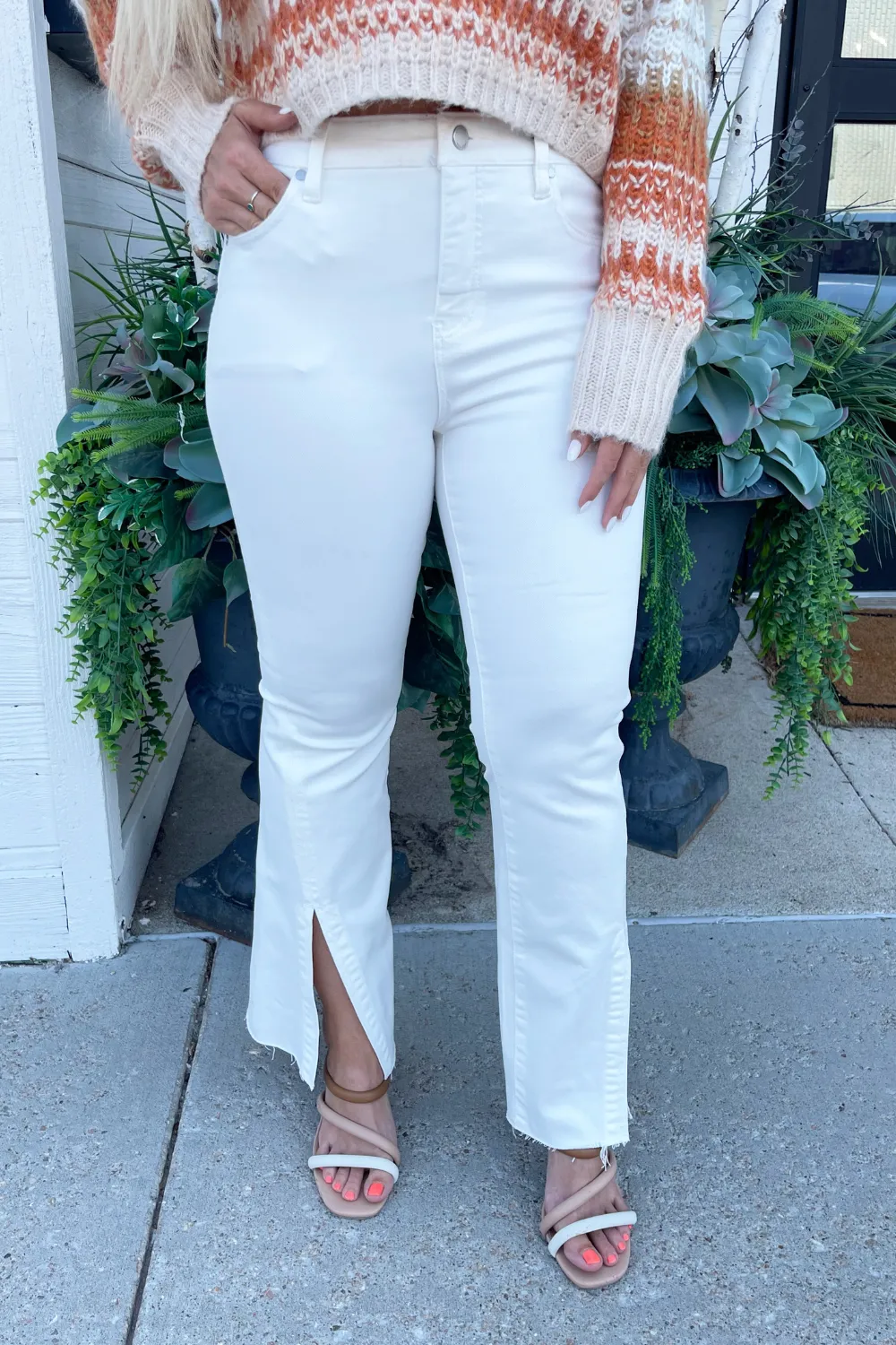 Hannah HR Flare Twisted Sideseam Slit