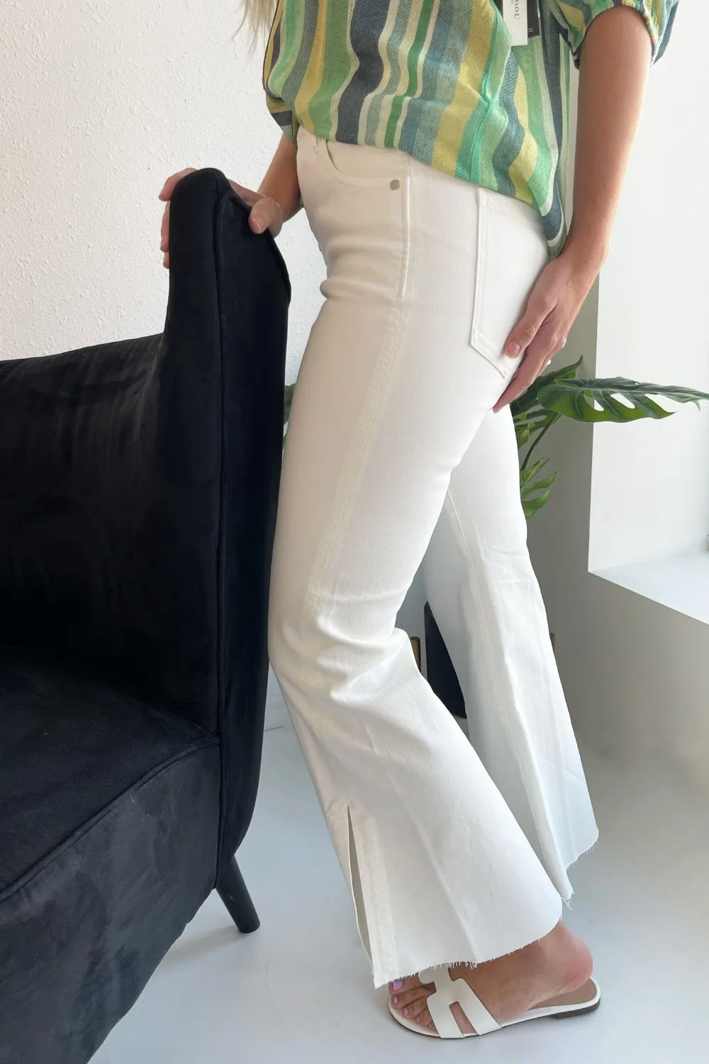 Hannah HR Flare Twisted Sideseam Slit