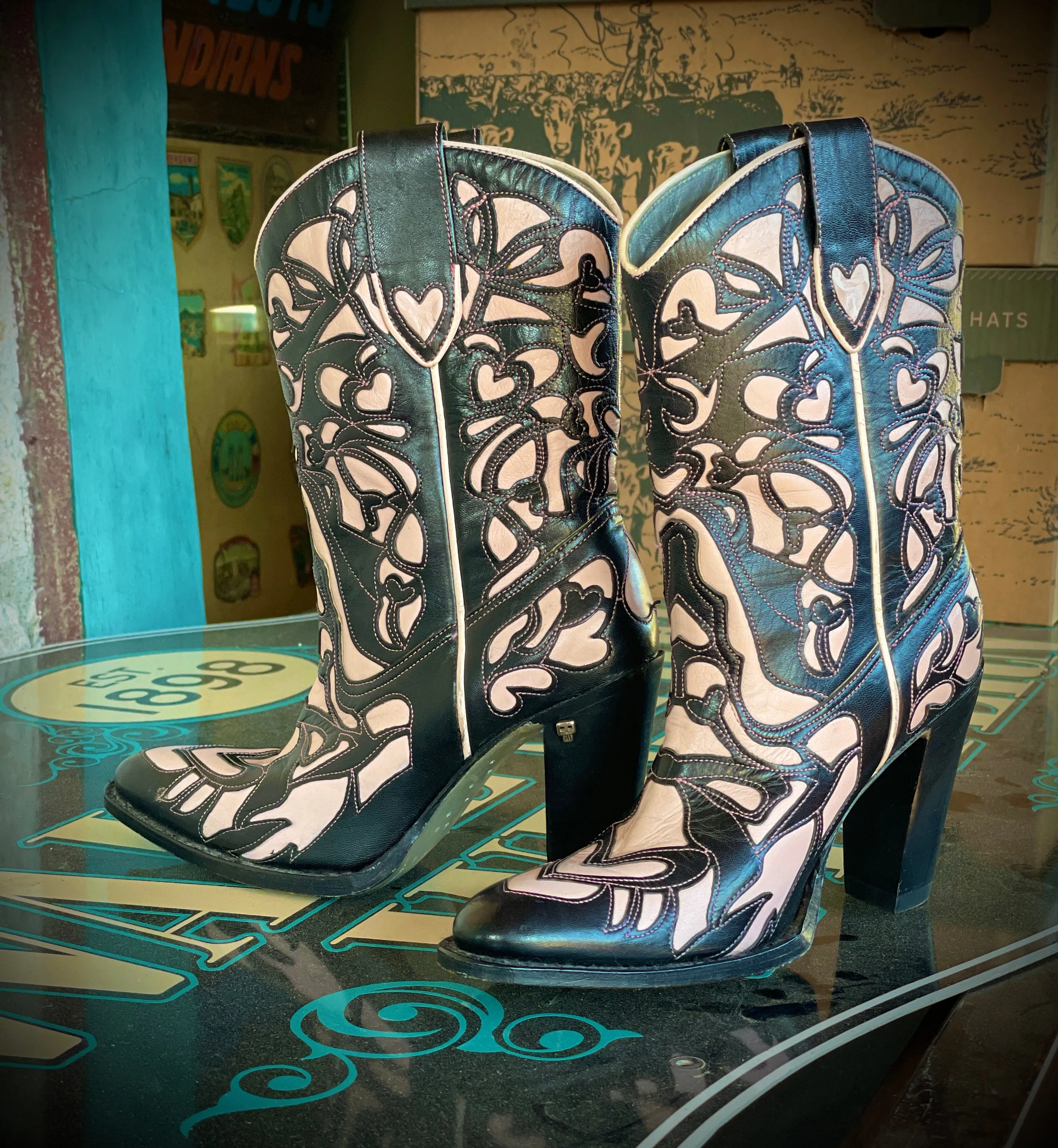 Inlay Pink Black Hearts 3.5 “ Heel Menudier Boots Sz 37