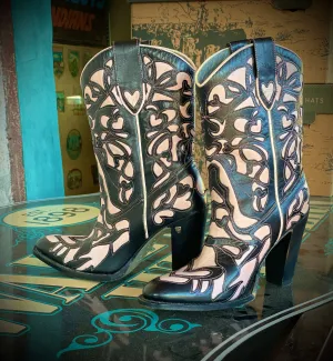 Inlay Pink Black Hearts 3.5 “ Heel Menudier Boots Sz 37