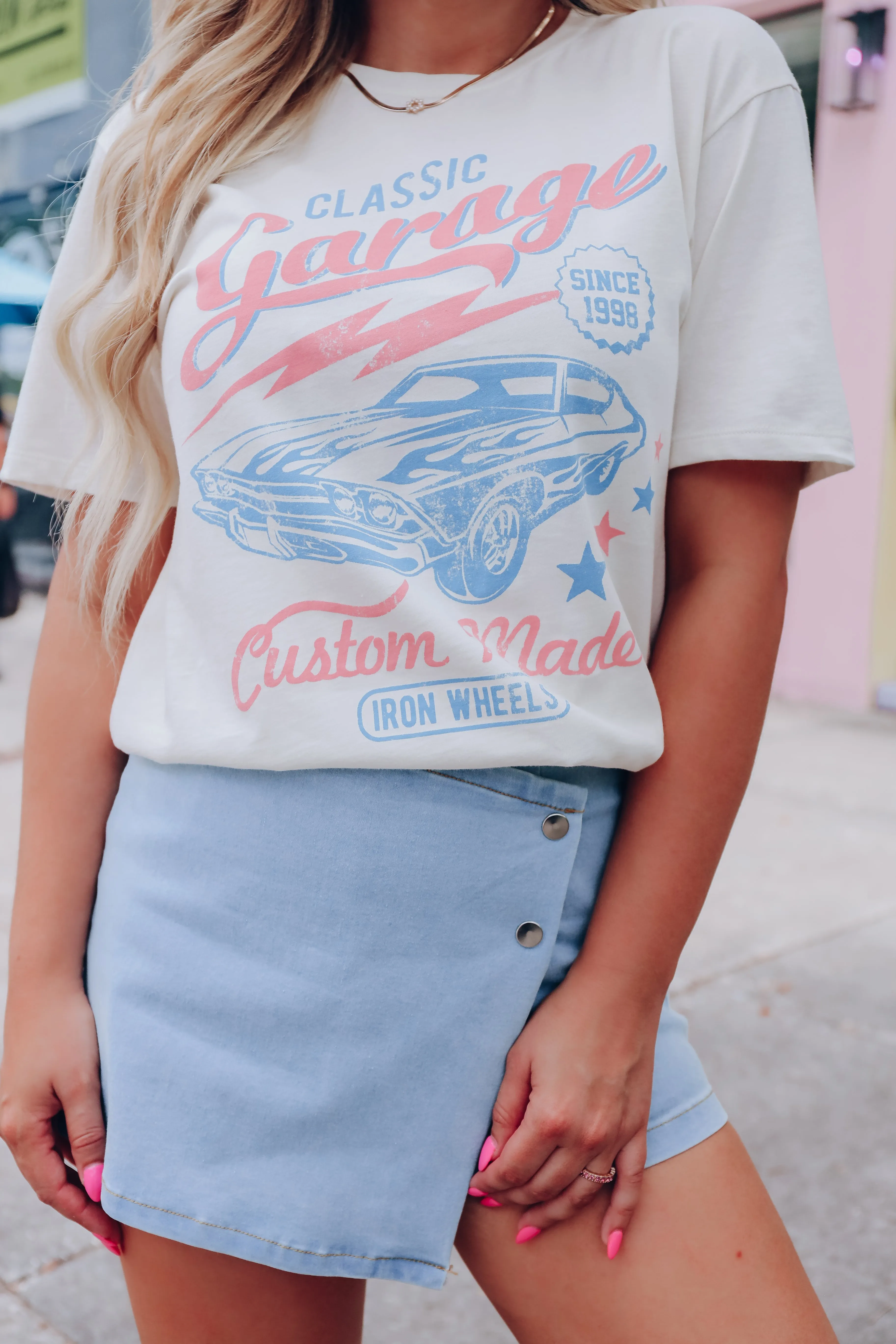 Iron Wheels Classic Graphic Tee - Ivory