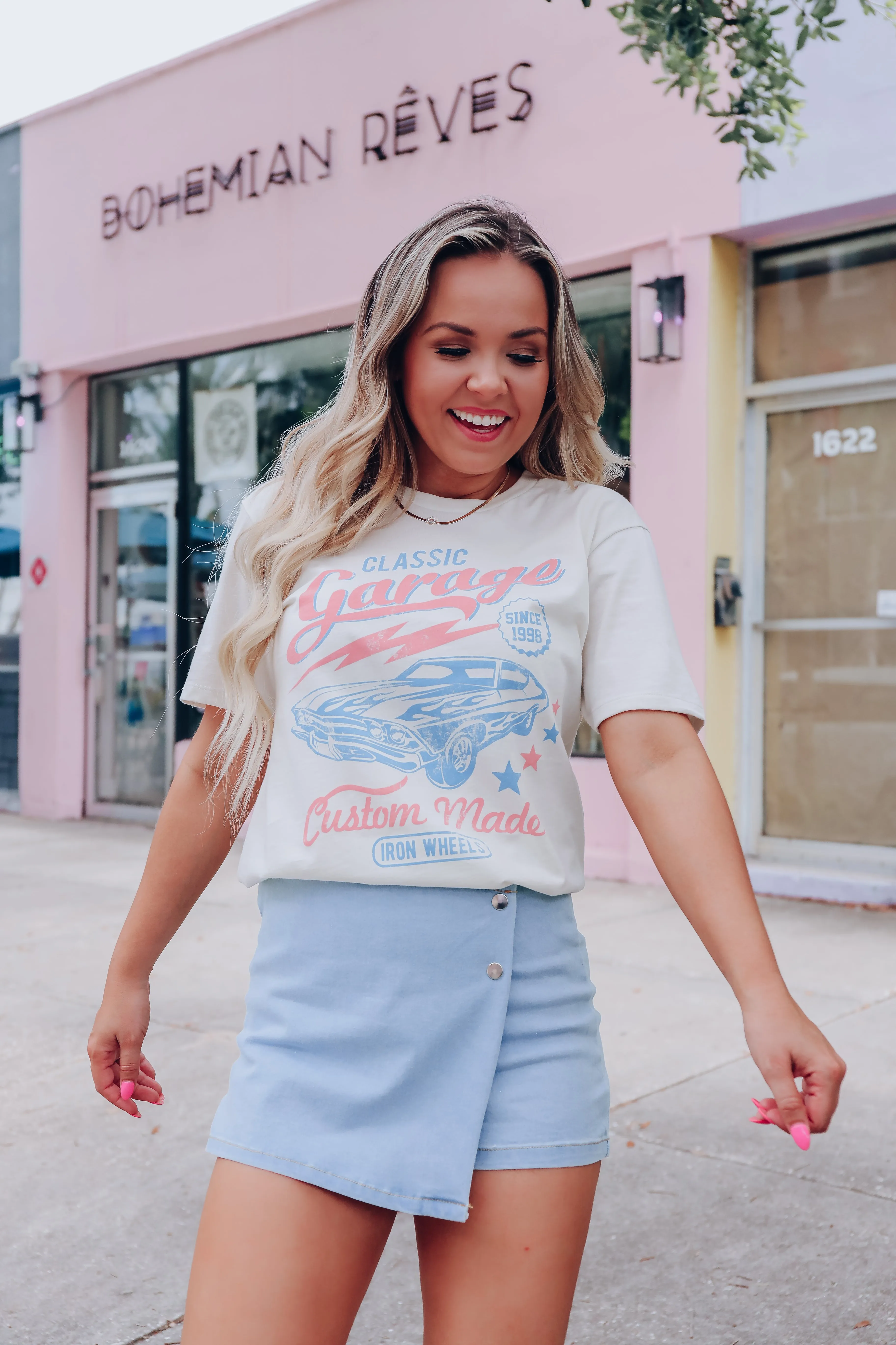 Iron Wheels Classic Graphic Tee - Ivory