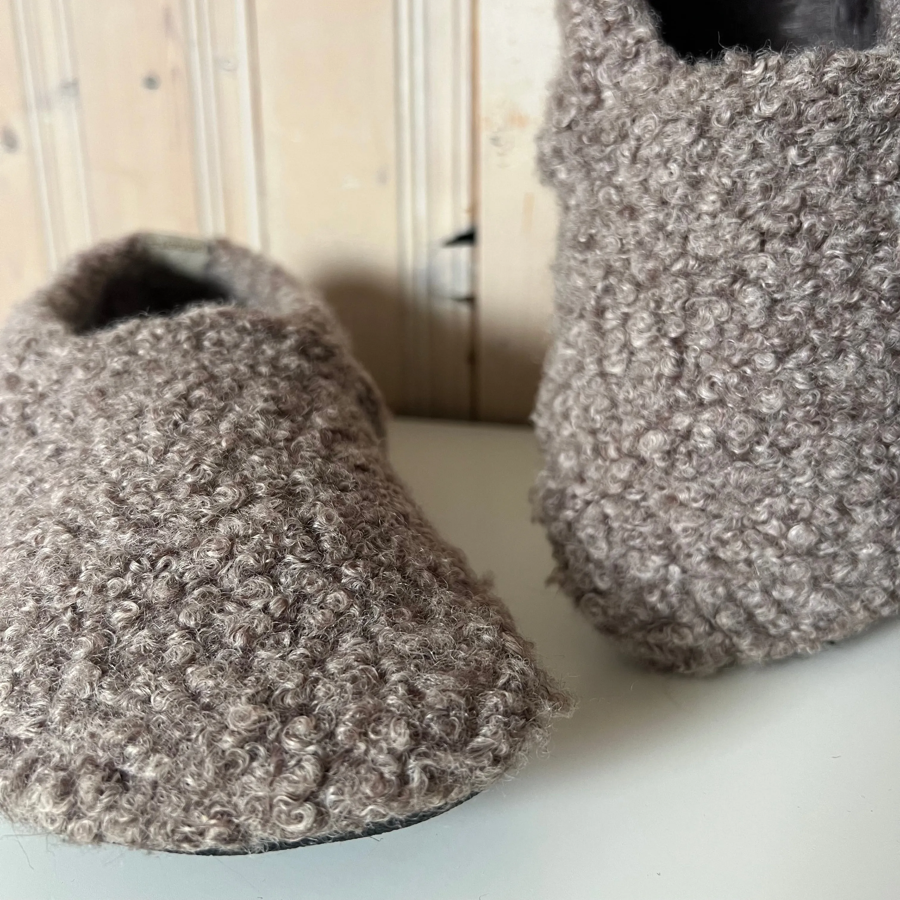 JadyLadys - Wooly Taupe