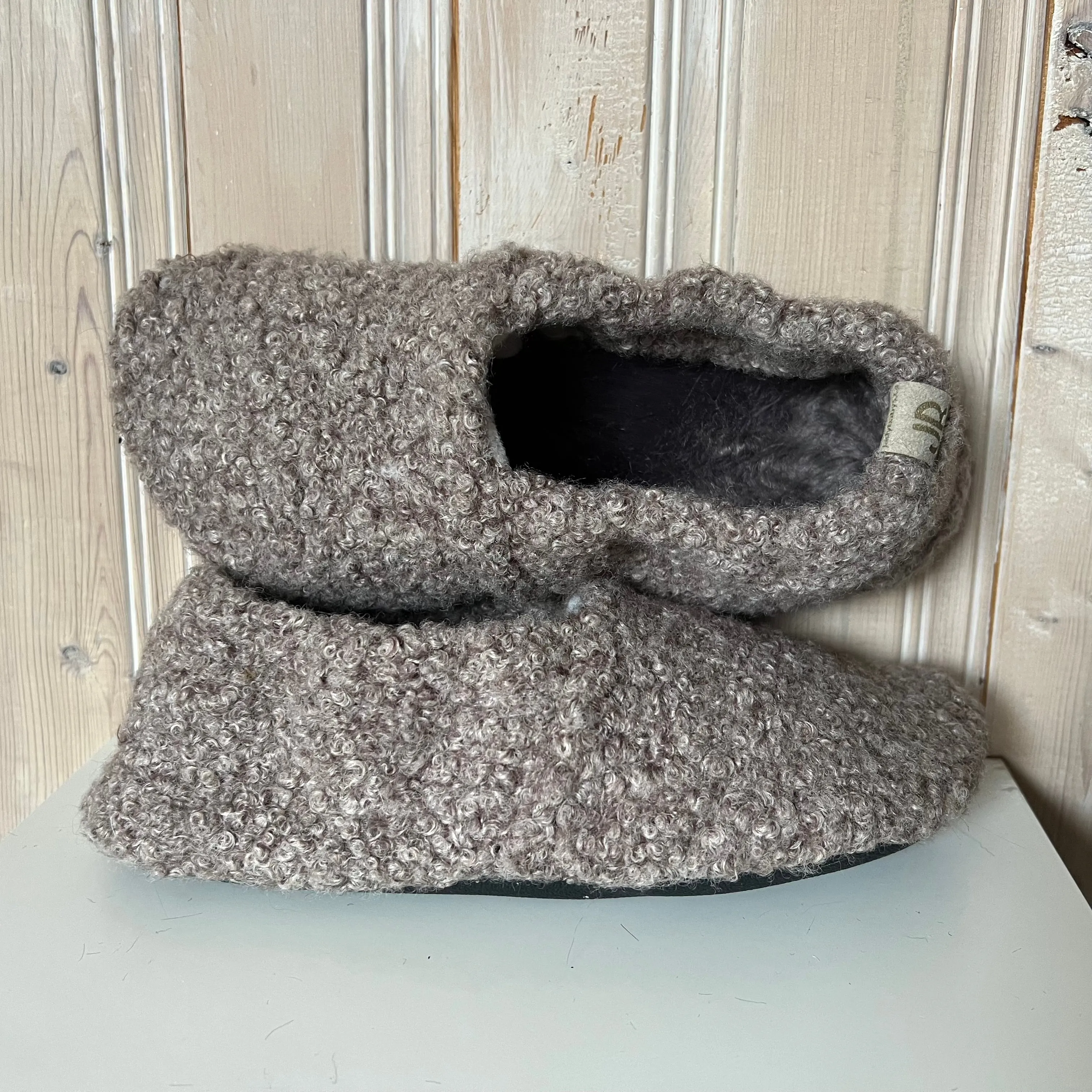 JadyLadys - Wooly Taupe