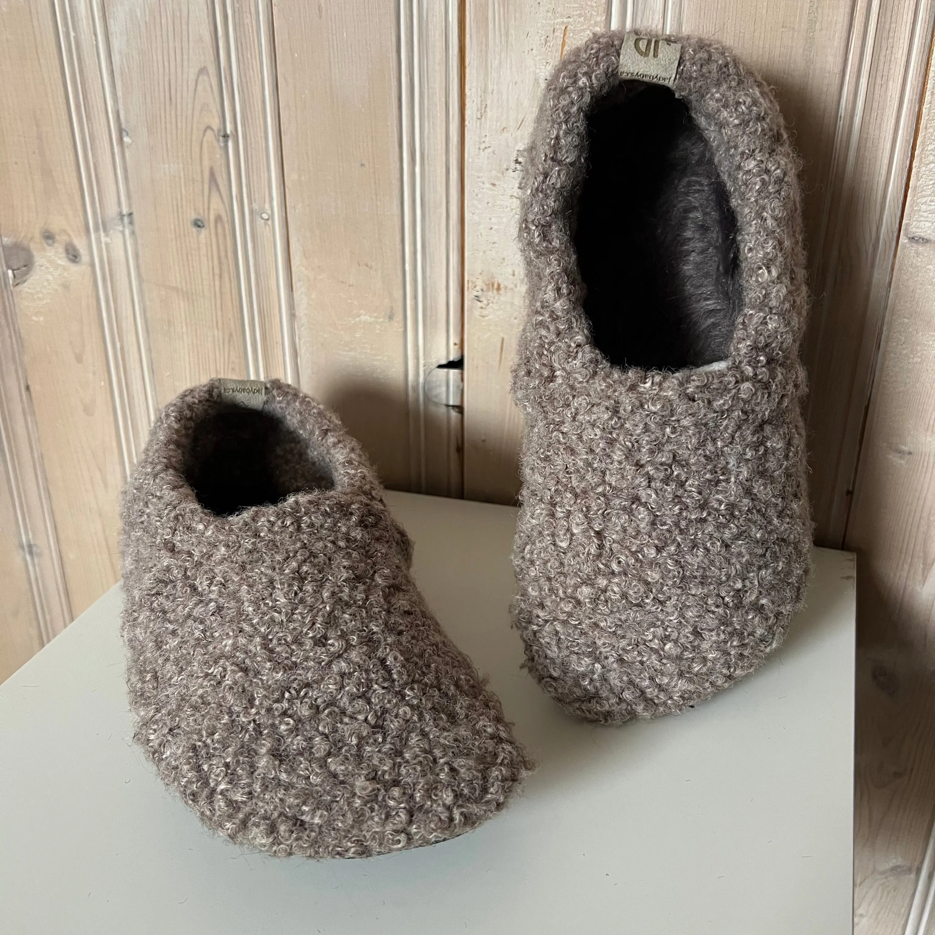 JadyLadys - Wooly Taupe