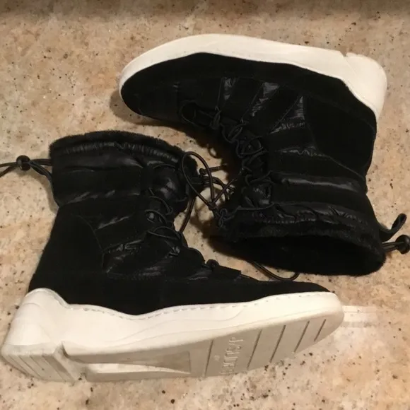 J/Slides Jordy Black Suede Faux Fur Lace Up Puffer Winter Boots