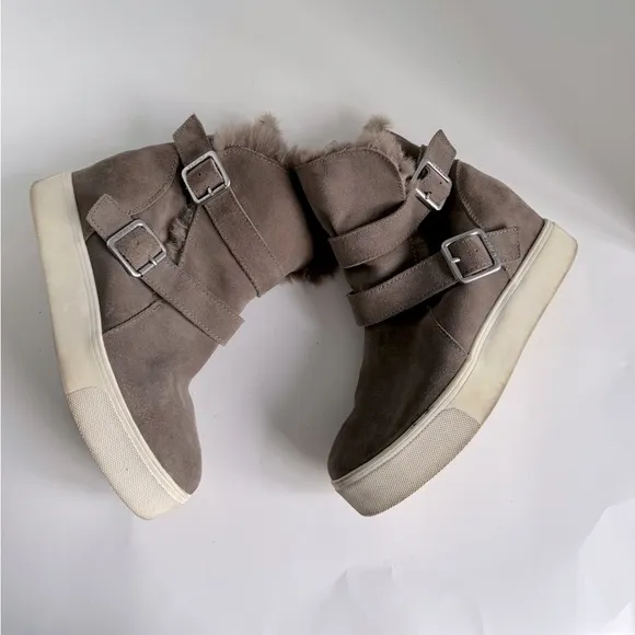 J/Slides Wells Suede Faux Fur Trim High Top Sneaker (Women). Size 7