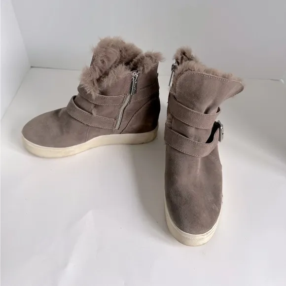 J/Slides Wells Suede Faux Fur Trim High Top Sneaker (Women). Size 7