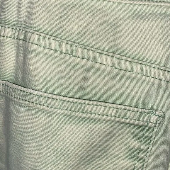 KUT From The Kloth Pastel Green Acid Wash Rachel Mom Jeans - NWT - Size 4