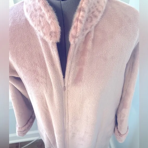NATORI Sz M Blush Nude Plush Fleece Lynx Faux Fur Mandarin Zip Lounger NWOT