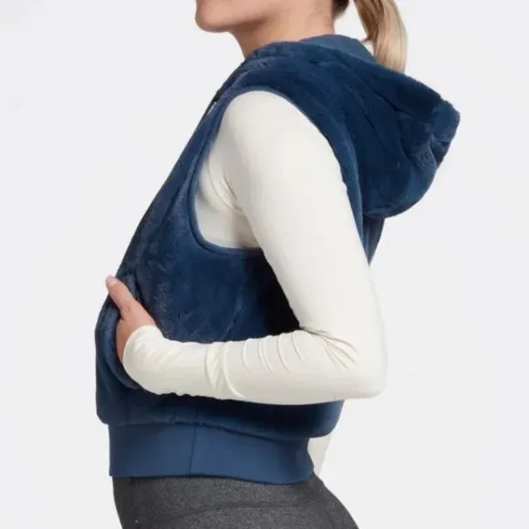 NEW Calia Womens Size Large Faux Fur Hooded Vest Full Zip Blue Carrie Underwood