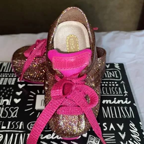 New mini Melissa pink glitter sneakers size 5 Toddler new in box