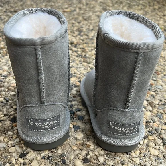 New without Box Koolaburra by Ugg Light Gray Suede Warm Toddler Boots