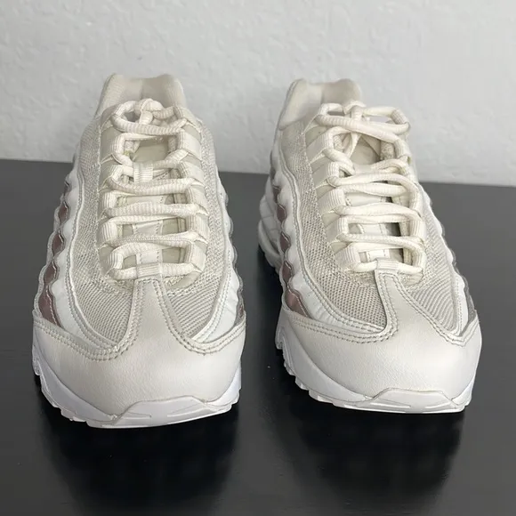 Nike Air Max 95 LE GS 'Bone' sneakers size 5.5Y