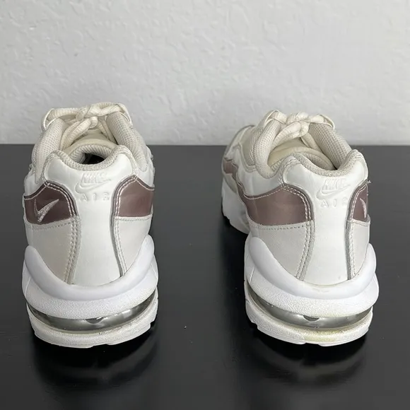 Nike Air Max 95 LE GS 'Bone' sneakers size 5.5Y
