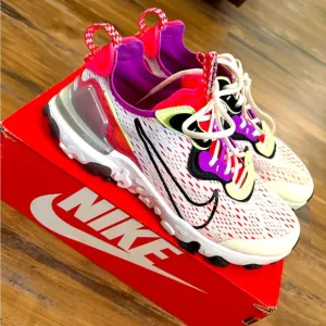 Nike React Vision Size 6Y (same as women’s 7.5) white, purple, neon pink, black
