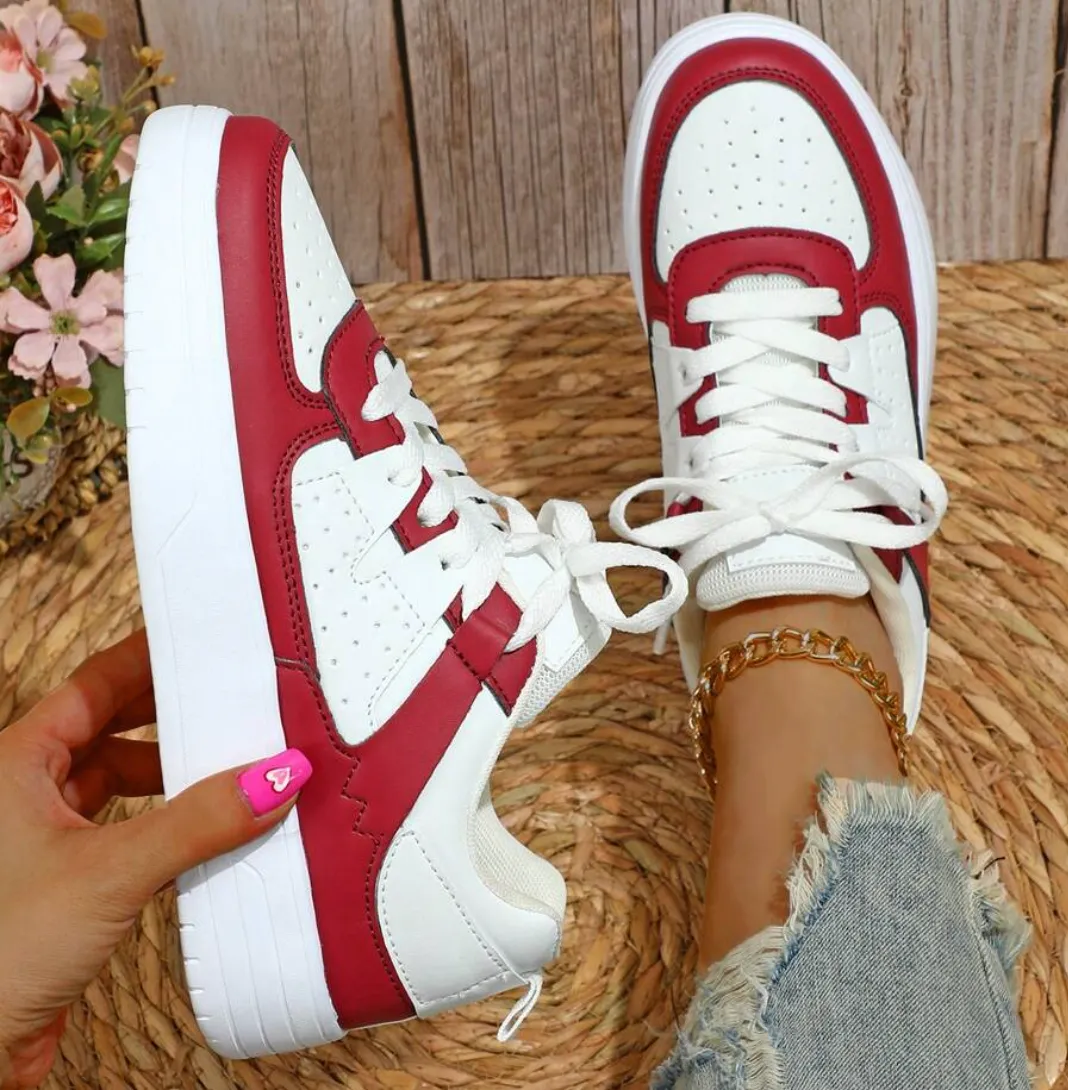 Nyomi | Trendy Sneakers