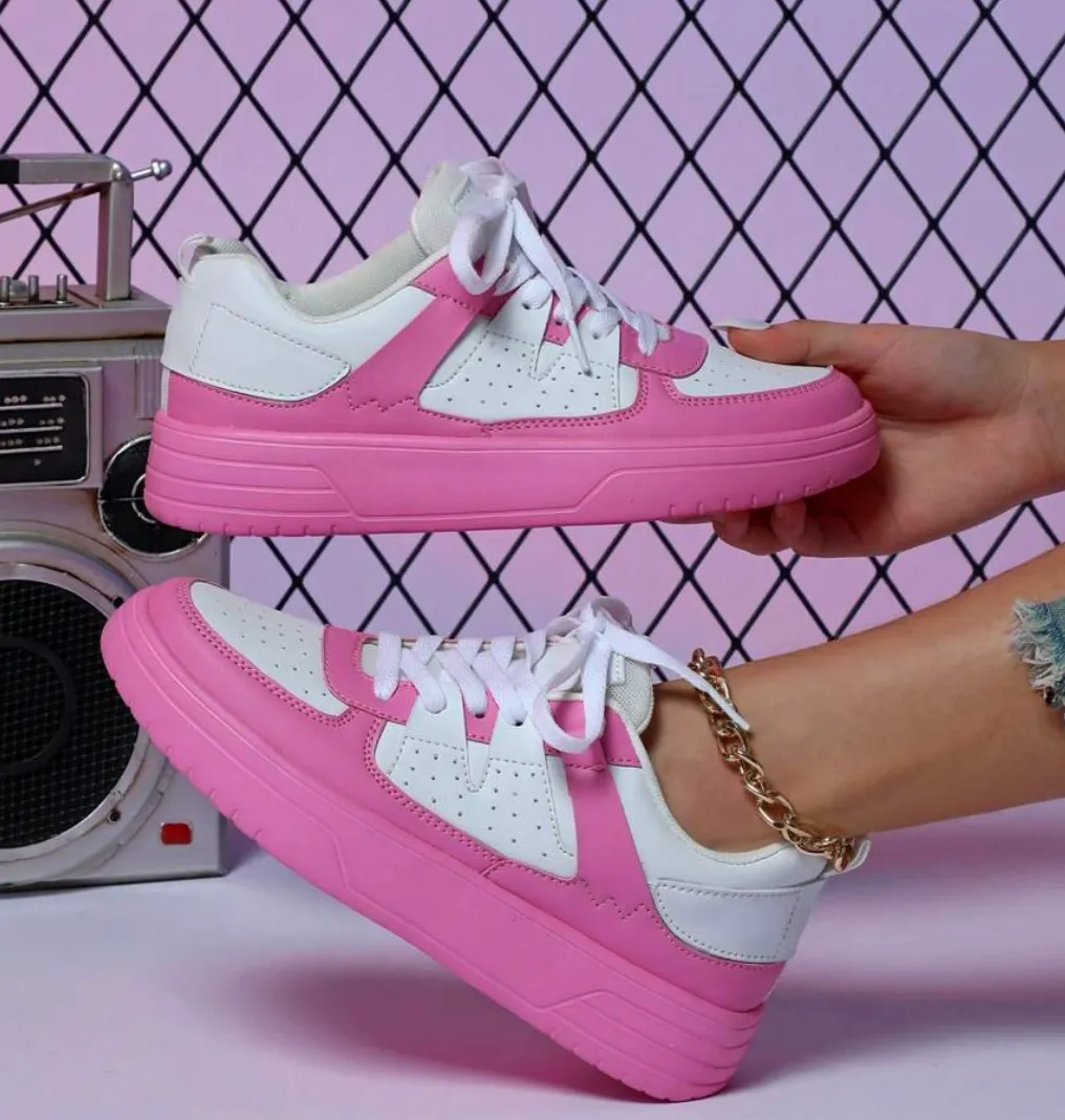 Nyomi | Trendy Sneakers