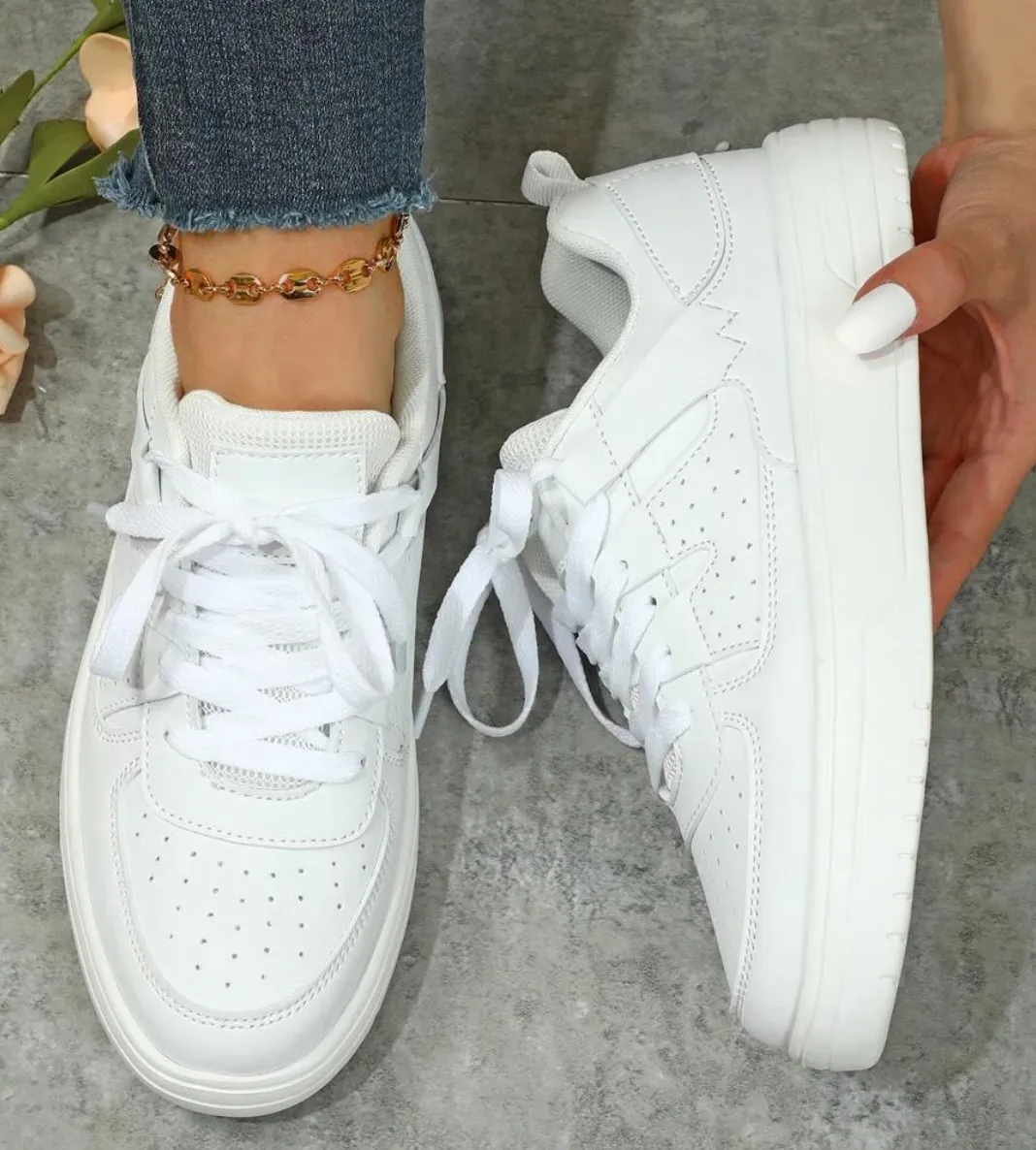 Nyomi | Trendy Sneakers
