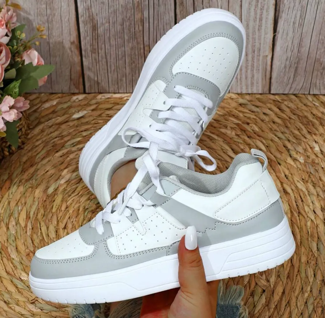 Nyomi | Trendy Sneakers