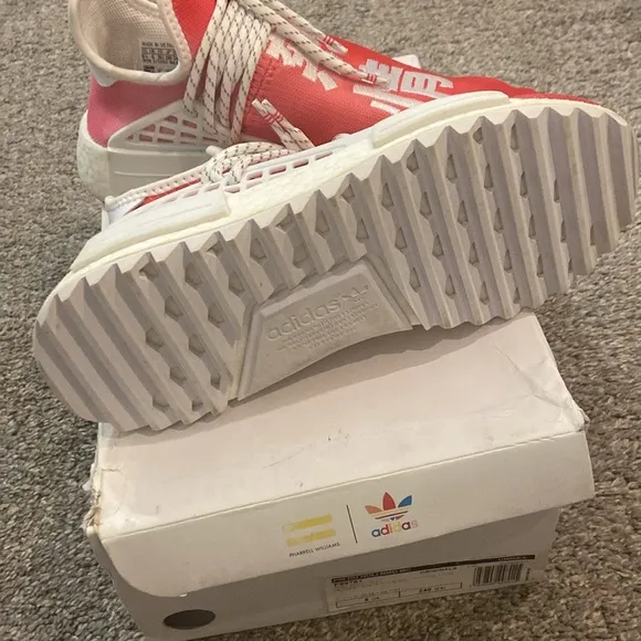 Pharrell Williams Passion human race sneakers size 6.5