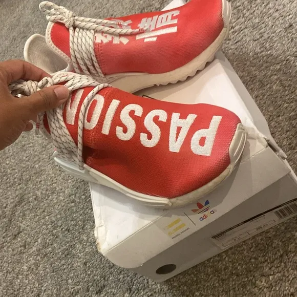 Pharrell Williams Passion human race sneakers size 6.5