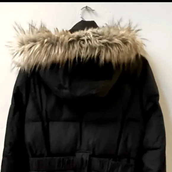 Puffer Jacket (Coat) with detachable fur hood. Size Medium. Black