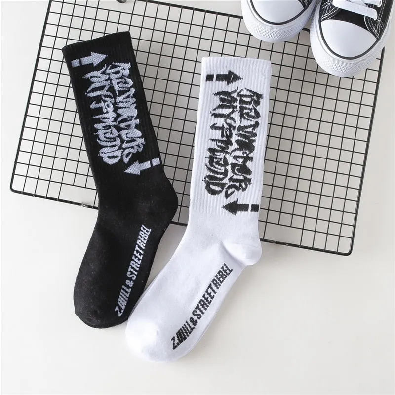 "STREET REBEL"  Chaussettes Noires Montantes Streetwear - URB1™