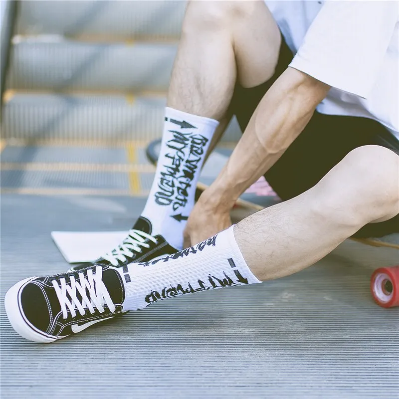 "STREET REBEL"  Chaussettes Noires Montantes Streetwear - URB1™