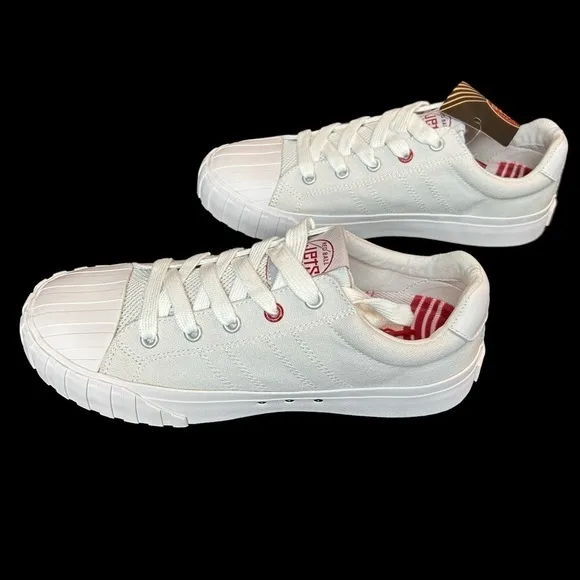Red Ball Jets Classic White 51 Low-Top Sneakers Sz.W7.5/M6